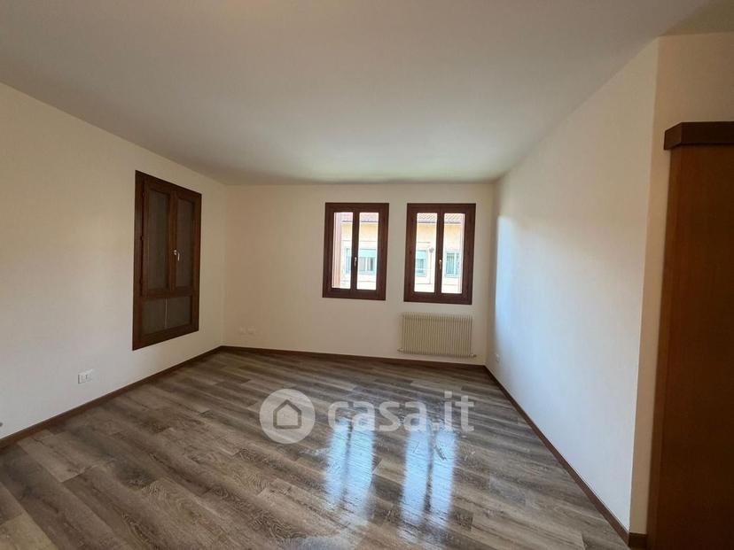 Trilocale in Vicolo Macello