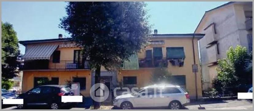 Trilocale in Via Brucalassi — foto 8 di 32