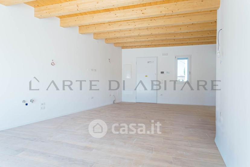 Trilocale in Via Paolo VI — foto 3 di 14