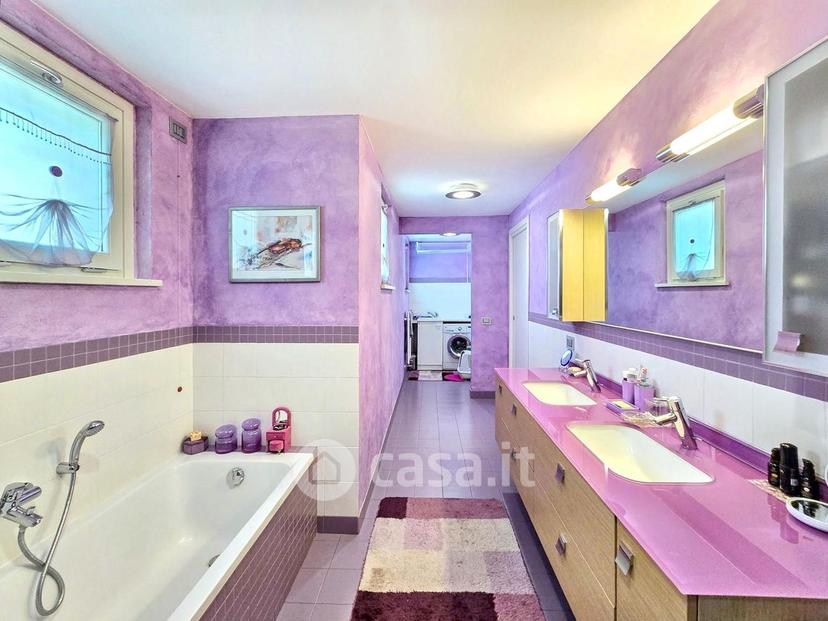 Quadrilocale in Via Flavio Gioia 25 — foto 34 di 54