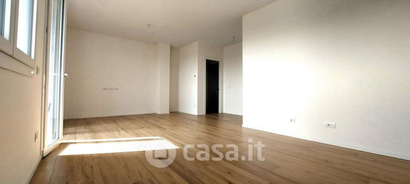 Quadrilocale in Via Don Gaetano Botti 1 — foto 2 di 16