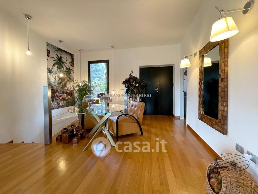 Villa in Via Alcide de Gasperi — foto 15 di 38