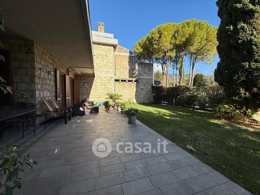 Villa in Via dei Colli — foto 21 di 33