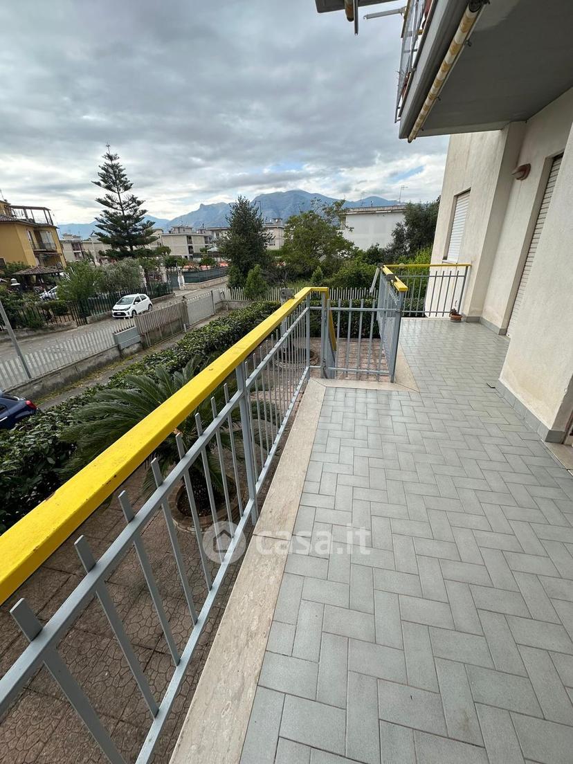 Quadrilocale in Via della Scafa 5 — foto 2 di 22