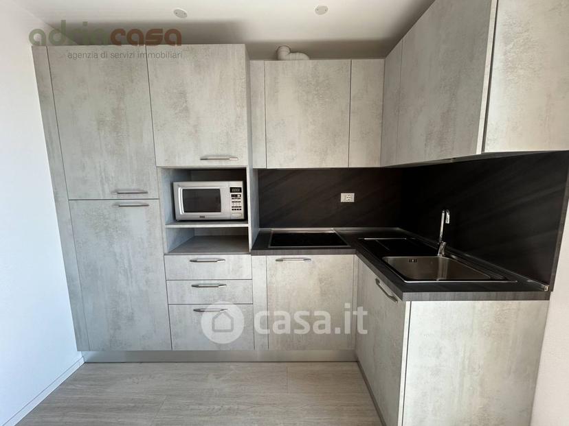 Trilocale in Viale d'Annunzio — foto 8 di 13