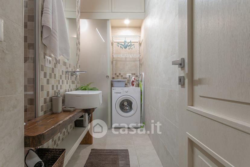 Monolocale in Via Sant'Antonio Abate — foto 11 di 17