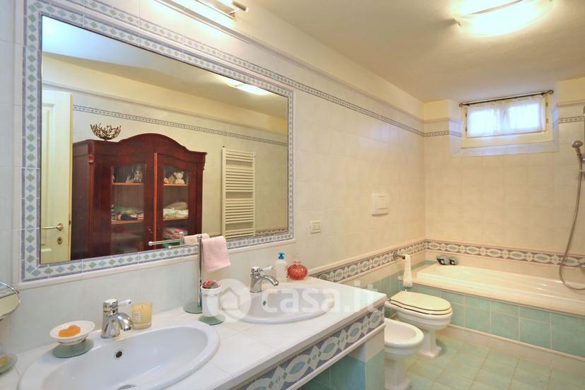 Villa in Viale Alcide de Gasperi 2 — foto 34 di 34
