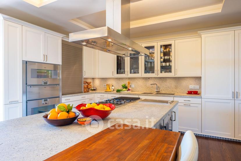 Villa in Corso Langhe — foto 12 di 16