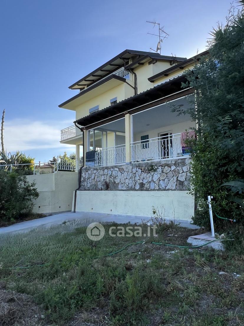 Villa in Via dello Zilloro — foto 18 di 24