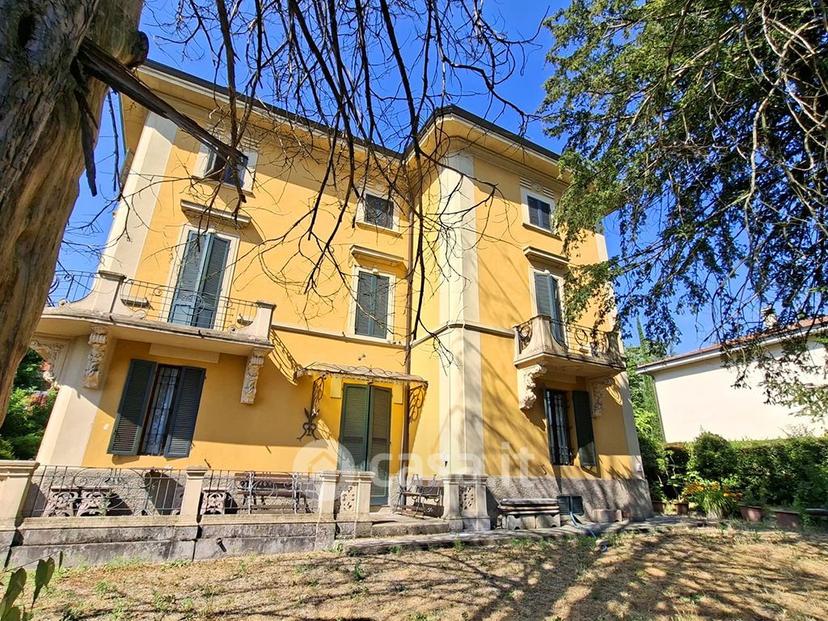Villa in Via Dannunzio — foto 24 di 41