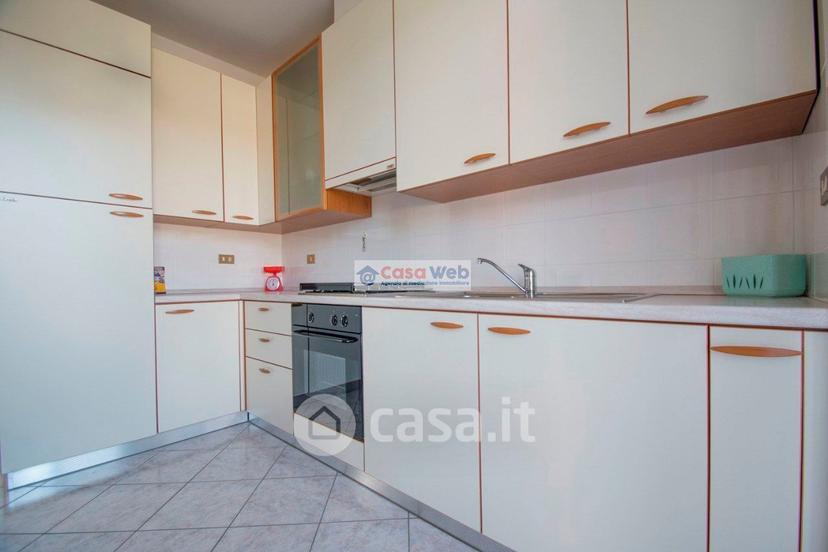 Trilocale in Via Giacomo Leopardi 12 — foto 46 di 56