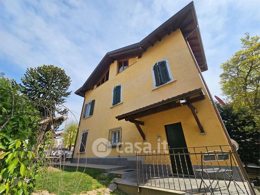 Villa in Via Goffredo Mameli — foto 7 di 36