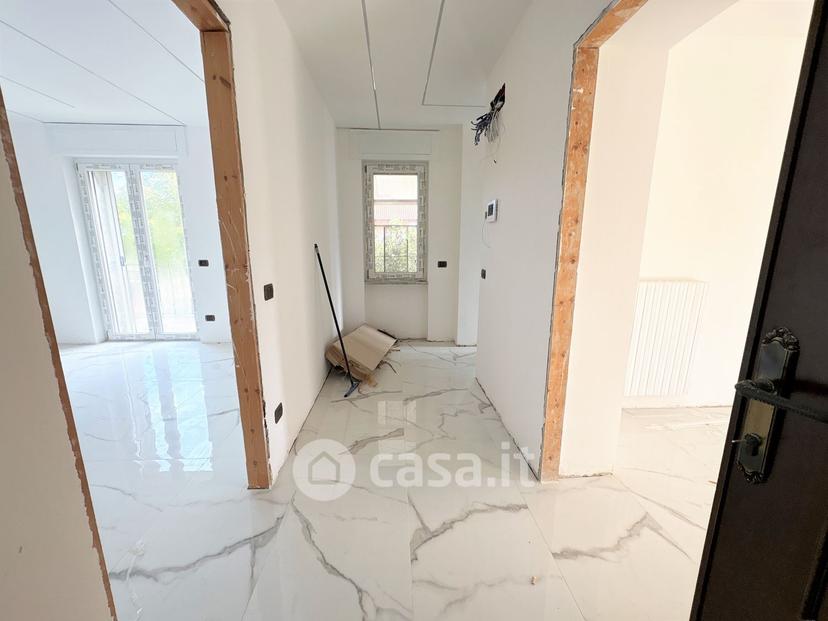 Villa in Via Madre Teresa di Calcutta — foto 13 di 27