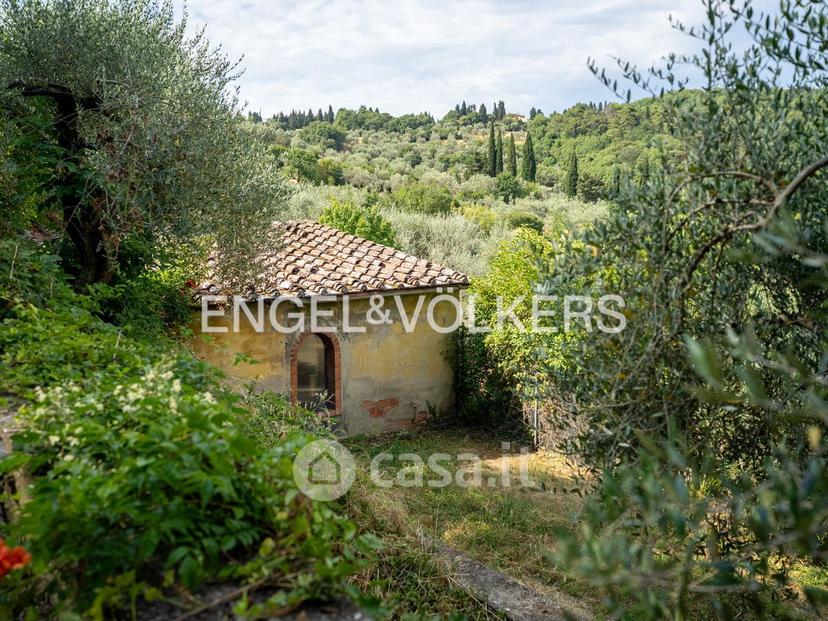 Villa in Via di Terzano — foto 4 di 32