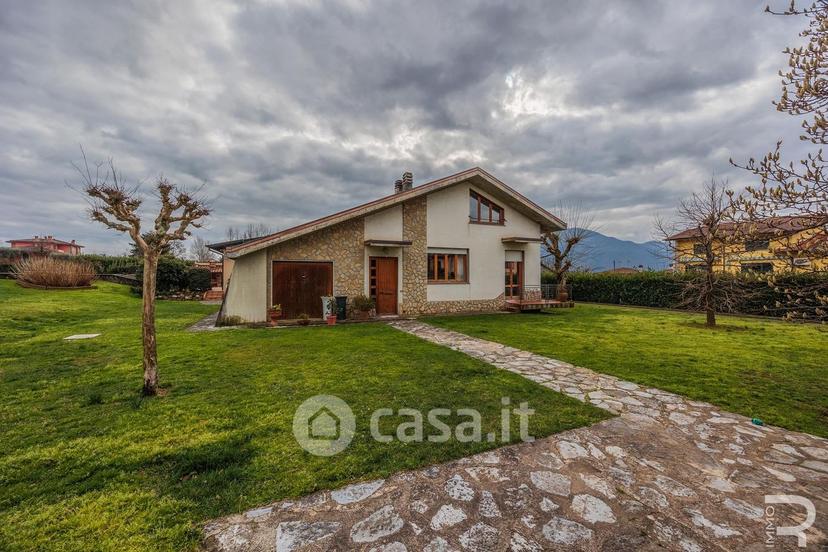 Villa in Via Mozza di Barga — foto 6 di 47