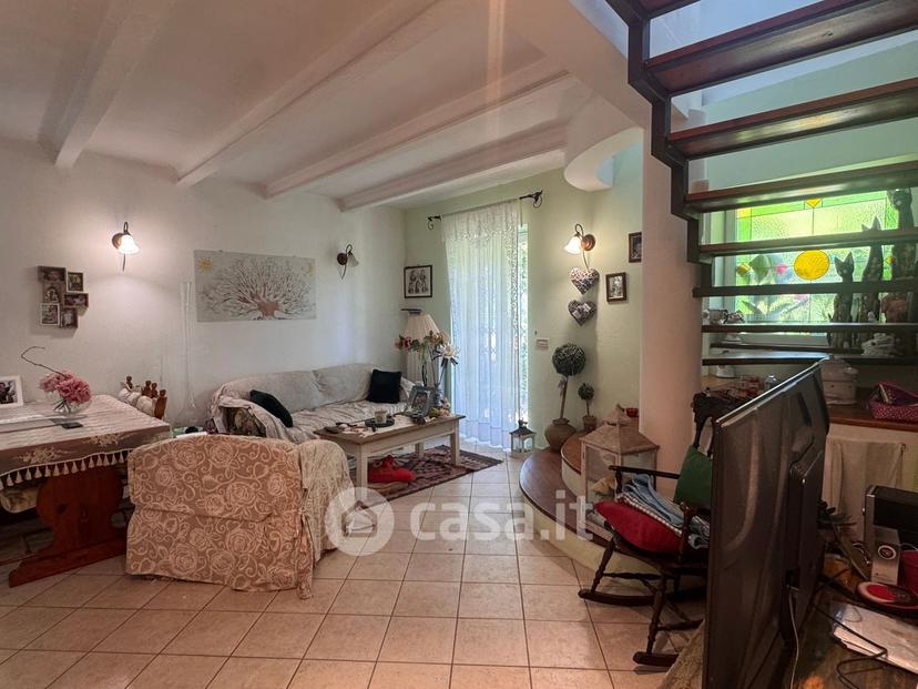 Villa in Via Brigate Partigiane 1 — foto 12 di 32