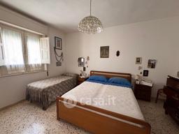 Villa in Via Virgilio 10