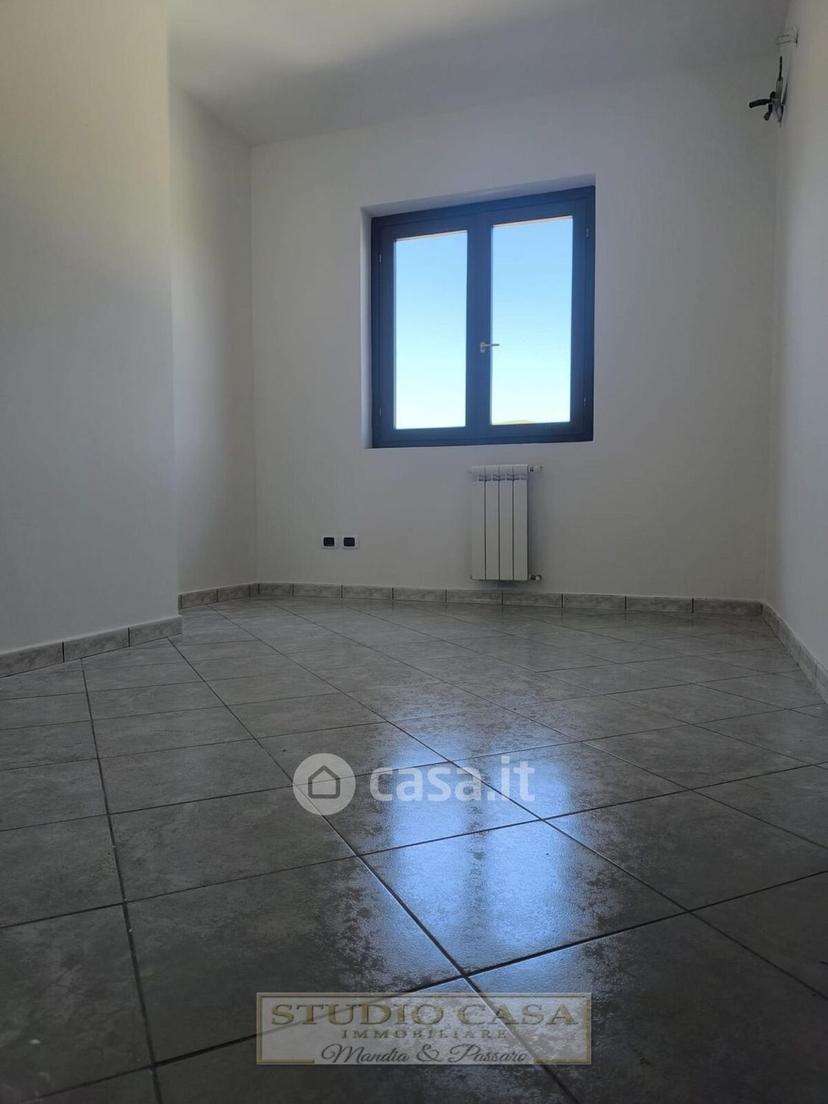 Trilocale in Via Santa Rosa 151 — foto 3 di 15