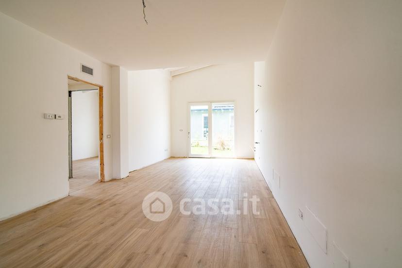 Villa in Via Mario Baratta — foto 26 di 63
