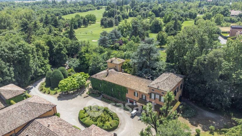 Villa in Via Castelnuovo Rangone — foto 13 di 101