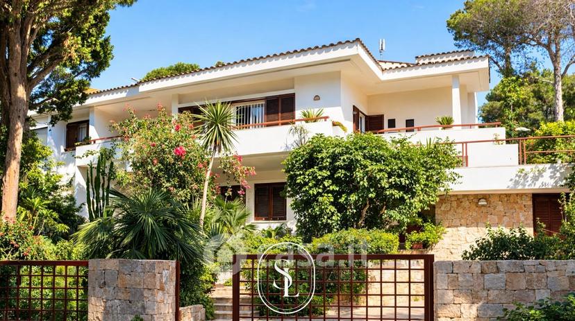 Villa in Via Pietro Micca 43 — foto 24 di 33