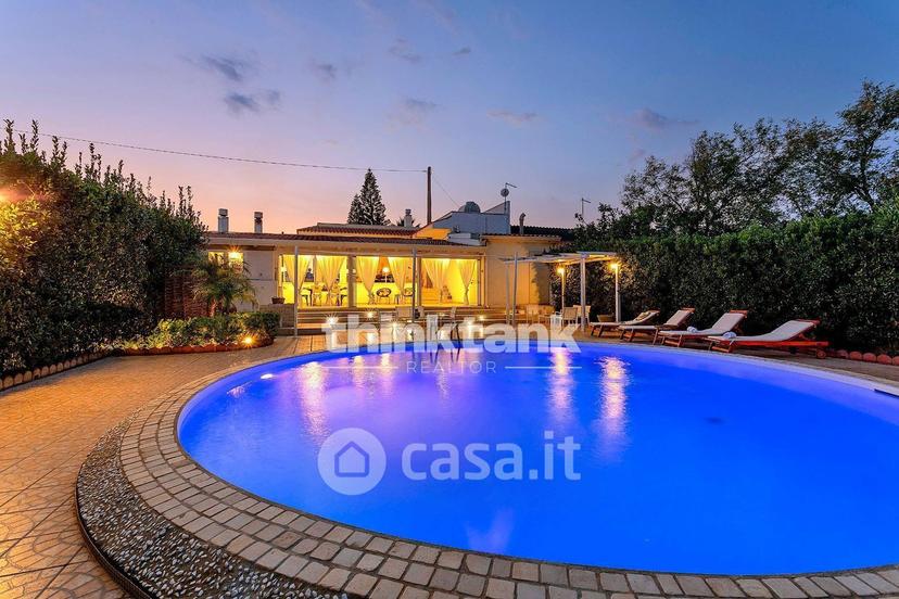 Villa in Via del Giglio — foto 20 di 41