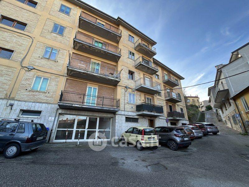Trilocale in Via Adinolfi 13 — foto 8 di 19