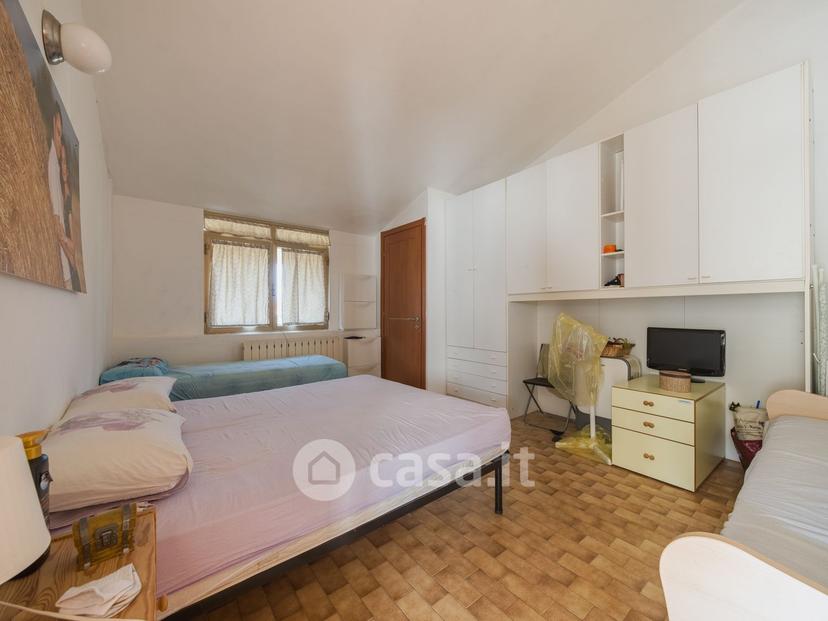 Trilocale in Via Cristoforo Colombo — foto 15 di 17