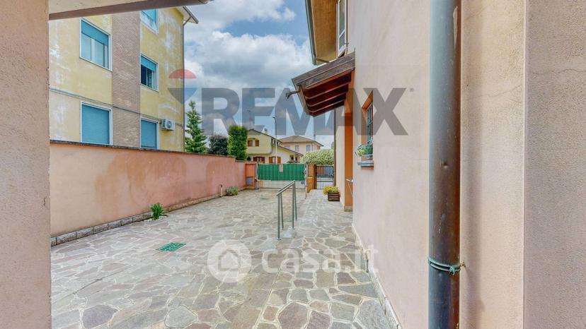 Villa in Via Fratelli Rosselli — foto 10 di 74