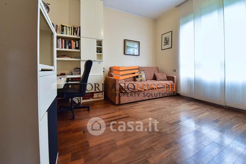 Appartamento in Via A. Villa 20 — foto 27 di 53