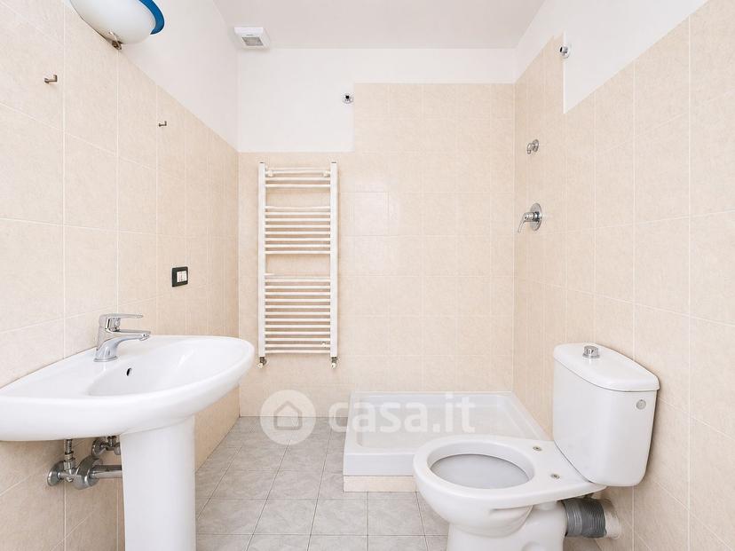 Trilocale in Corso Cavour 416 — foto 21 di 29