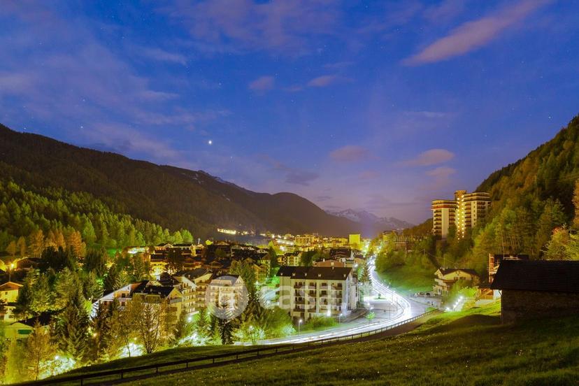 Trilocale in Via Stelvio 19 — foto 2 di 50