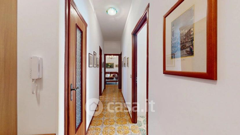 Trilocale in Via Bologna 9 — foto 6 di 28