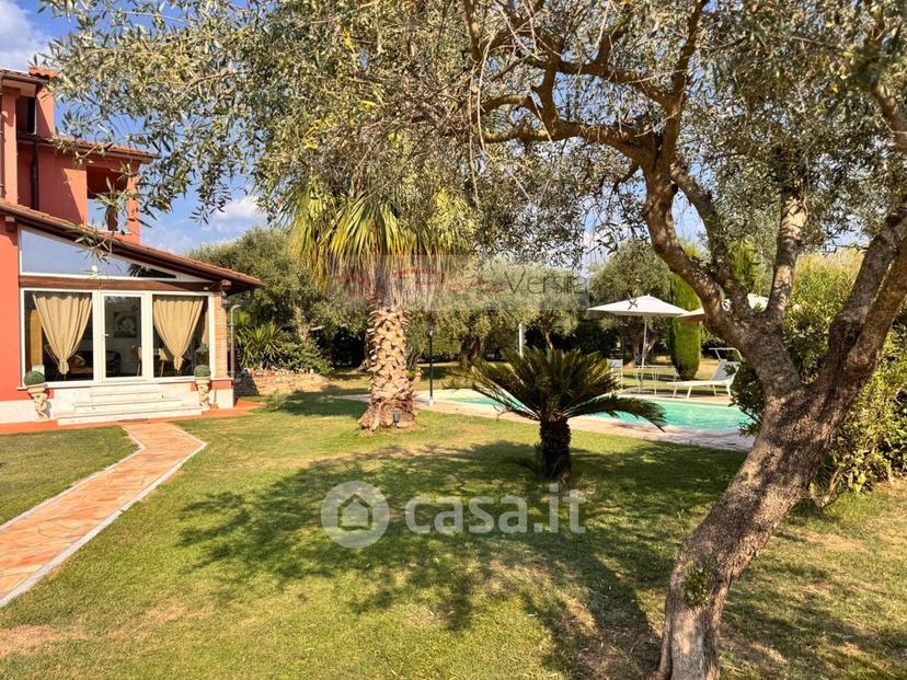 Villa in Via Alpi Apuane — foto 40 di 44