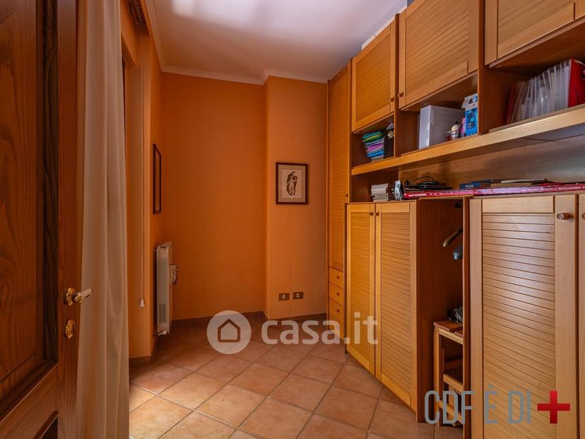 Villa in Via Collerelle — foto 22 di 35