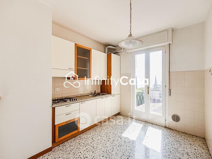 Quadrilocale in Via Peschiera — foto 20 di 22