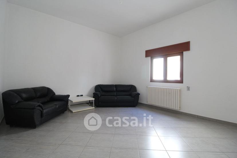 Trilocale in Via Udine 35 — foto 2 di 33
