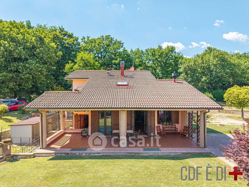 Villa in Via Collerelle — foto 12 di 35