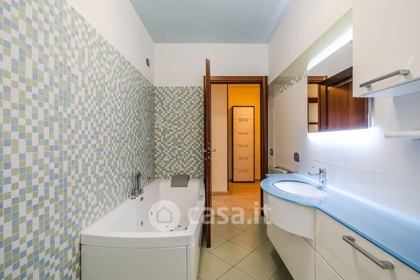 Trilocale in Quartiere Don Reverberi 49 — foto 27 di 39