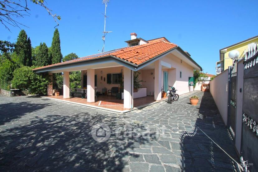 Villa in Viale Monzoni 19 — foto 43 di 44