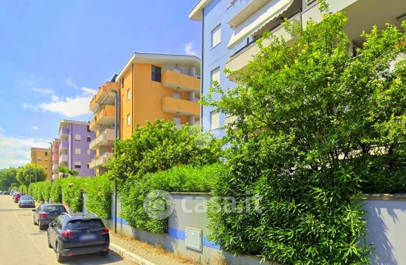 Trilocale in Via Senna 35 — foto 4 di 9