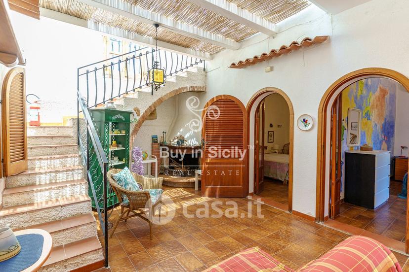 Villa in Via Filippo de Filippi 11 — foto 21 di 57