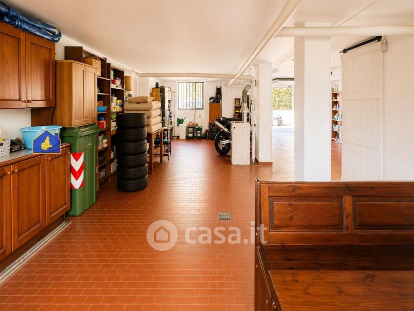 Villa in Via Cadore — foto 7 di 37