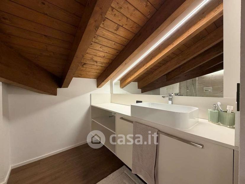 Trilocale in Via Simone del Pozzo 9 — foto 13 di 30
