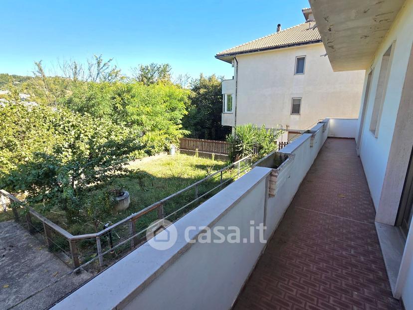 Stanza in Via dei Sabelli 21 — foto 19 di 29