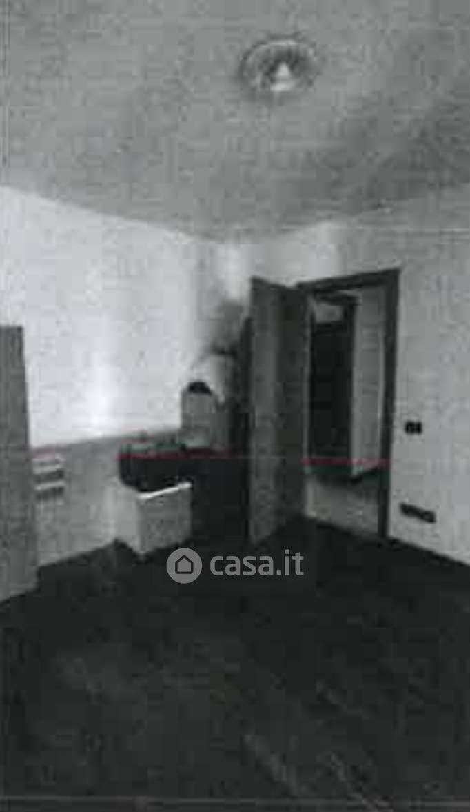Trilocale in Via delle Ginestre 72 — foto 8 di 10