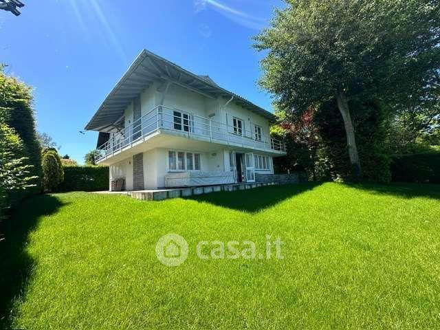 Villa in Via del Lago 115 — foto 25 di 34