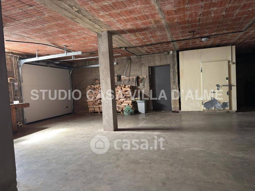 Quadrilocale in Via Madonna dei Campi — foto 33 di 46