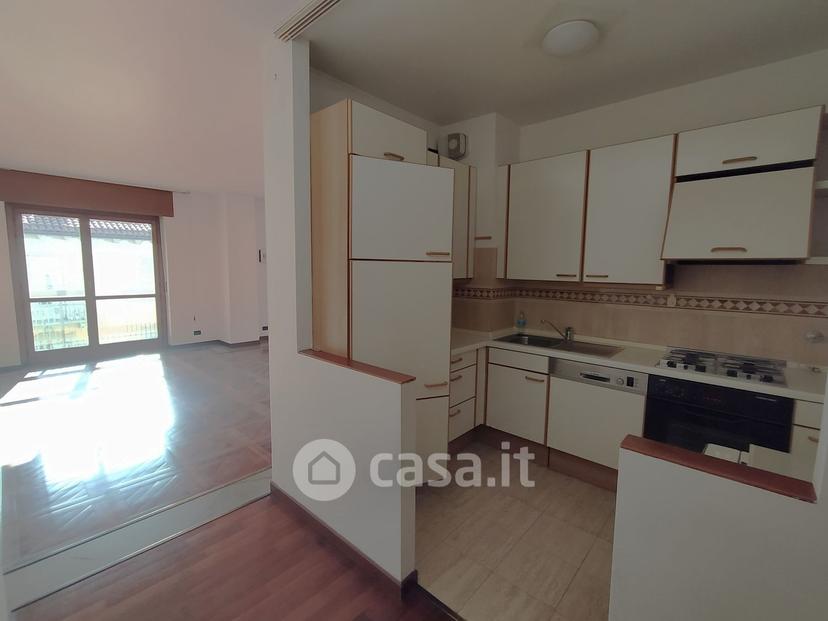 Bilocale in Corso Alcide de Gasperi 26 — foto 10 di 20