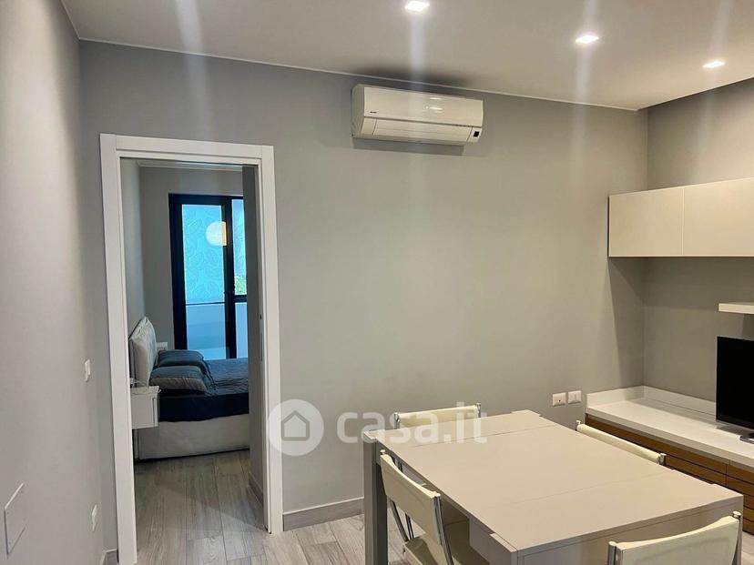 Bilocale in Via Antonello da Messina 41 — foto 3 di 12